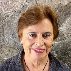 Dra. Cristina Bolaños